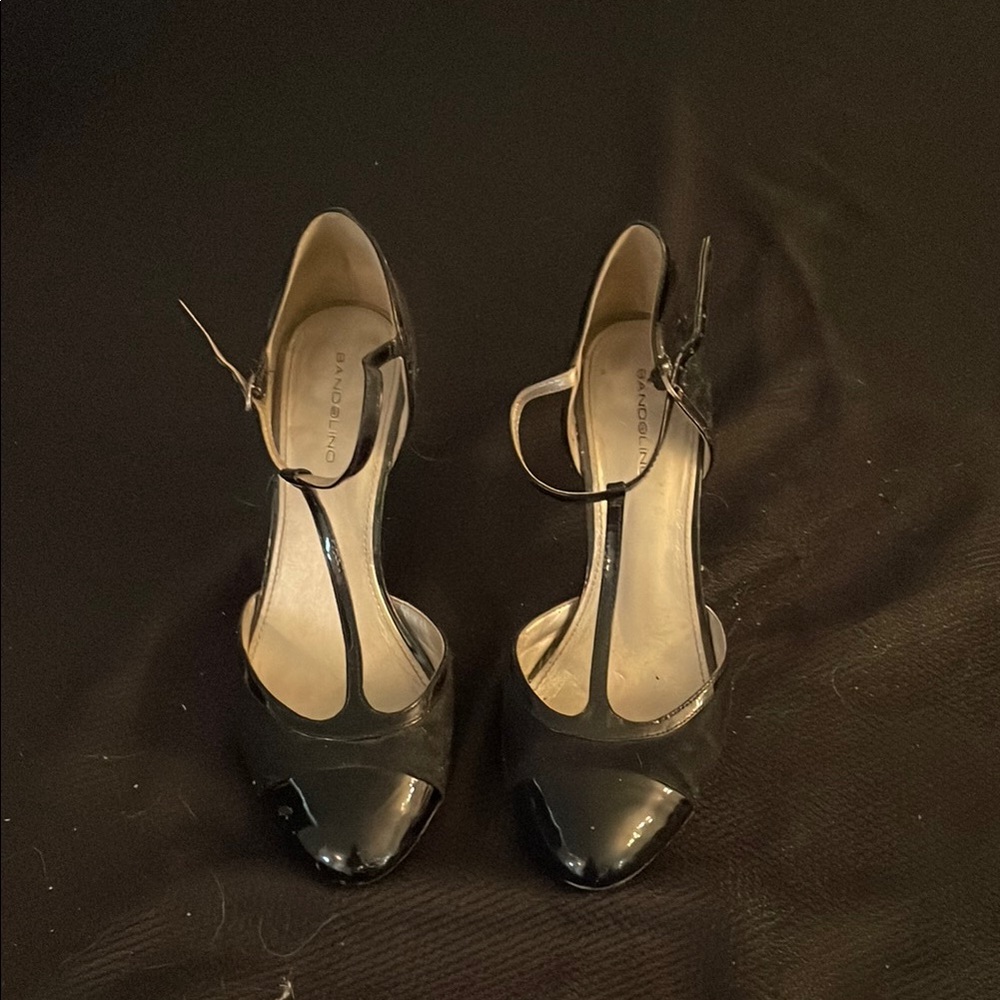 Bandolino Black T-Strap Heels
